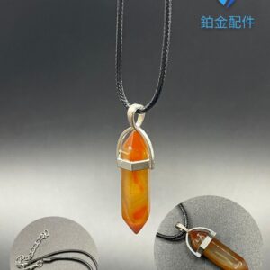 COLLAR DE HILO PENDULO CORNALINA