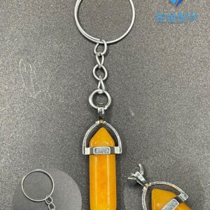 LLAVERO DE PENDULO JADE AMARILLO
