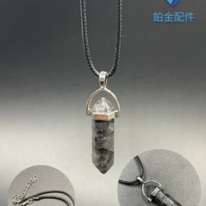 COLLAR DE HILO PENDULO LABRADORITA AZUL