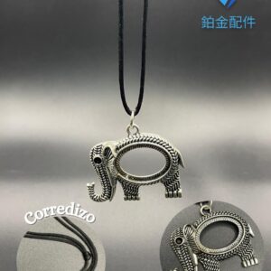 COLLAR DE METAL ELEFANTE PLATEADO